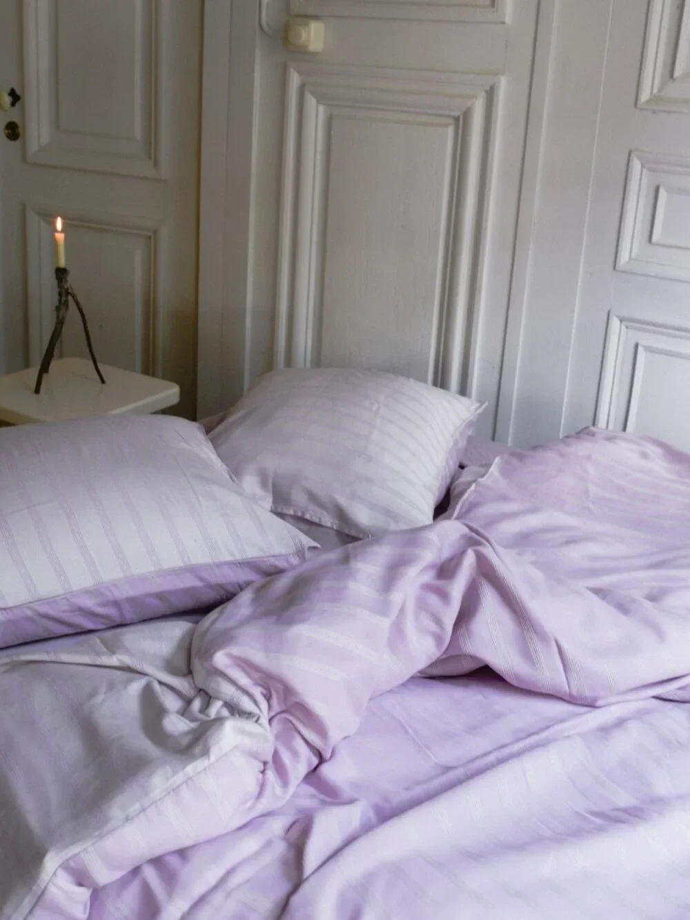 Duvet cover and sheet set from Crisp Sheets - Reversible Lilac